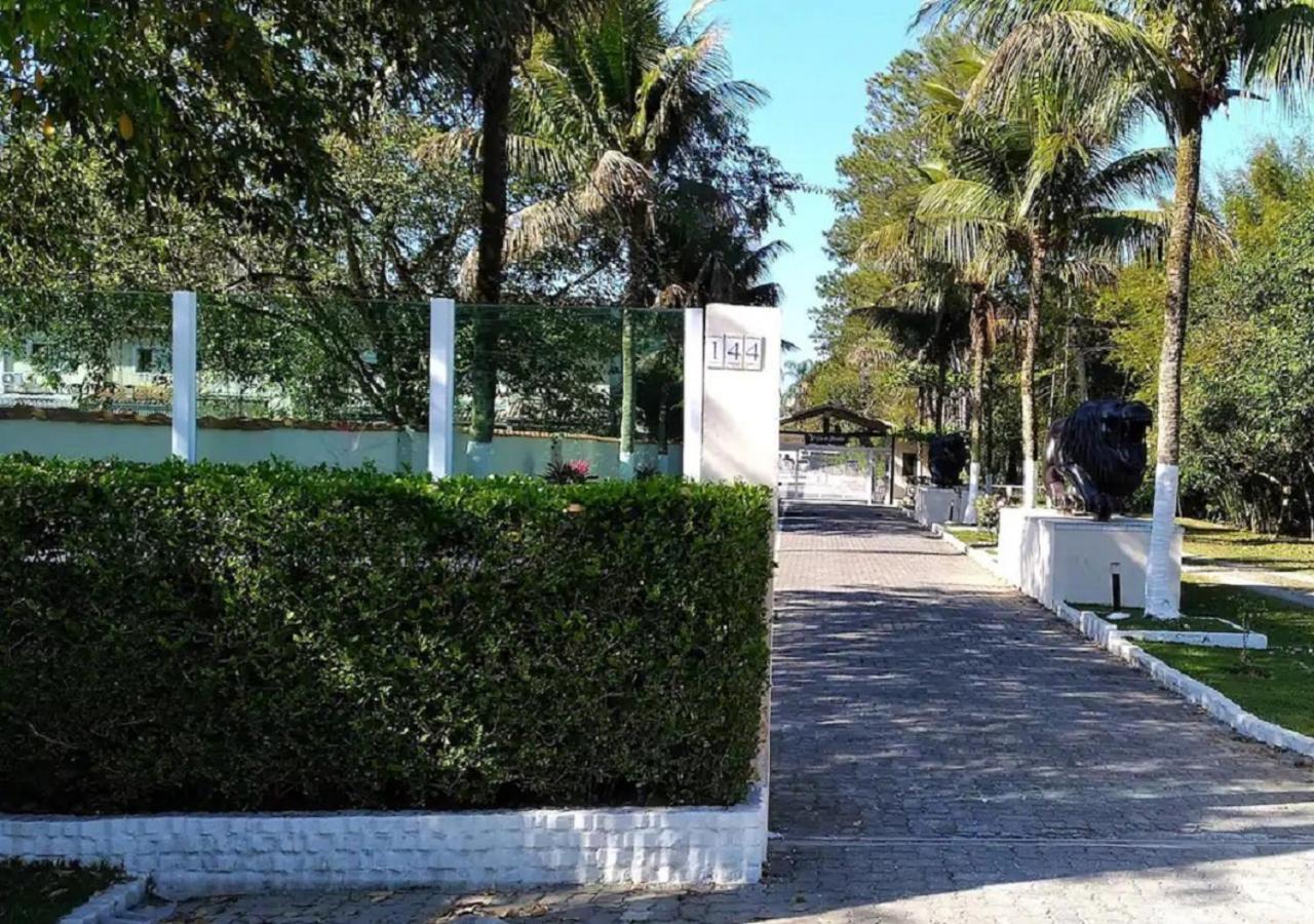 Juquehy Casa Espacosa Em Condominio Жукей Екстериор снимка